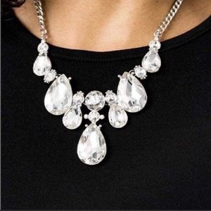 ZiCollection Necklace Set